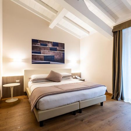 Hotel Centrale Cernobbio Esterno foto