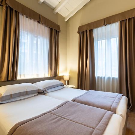 Hotel Centrale Cernobbio Esterno foto