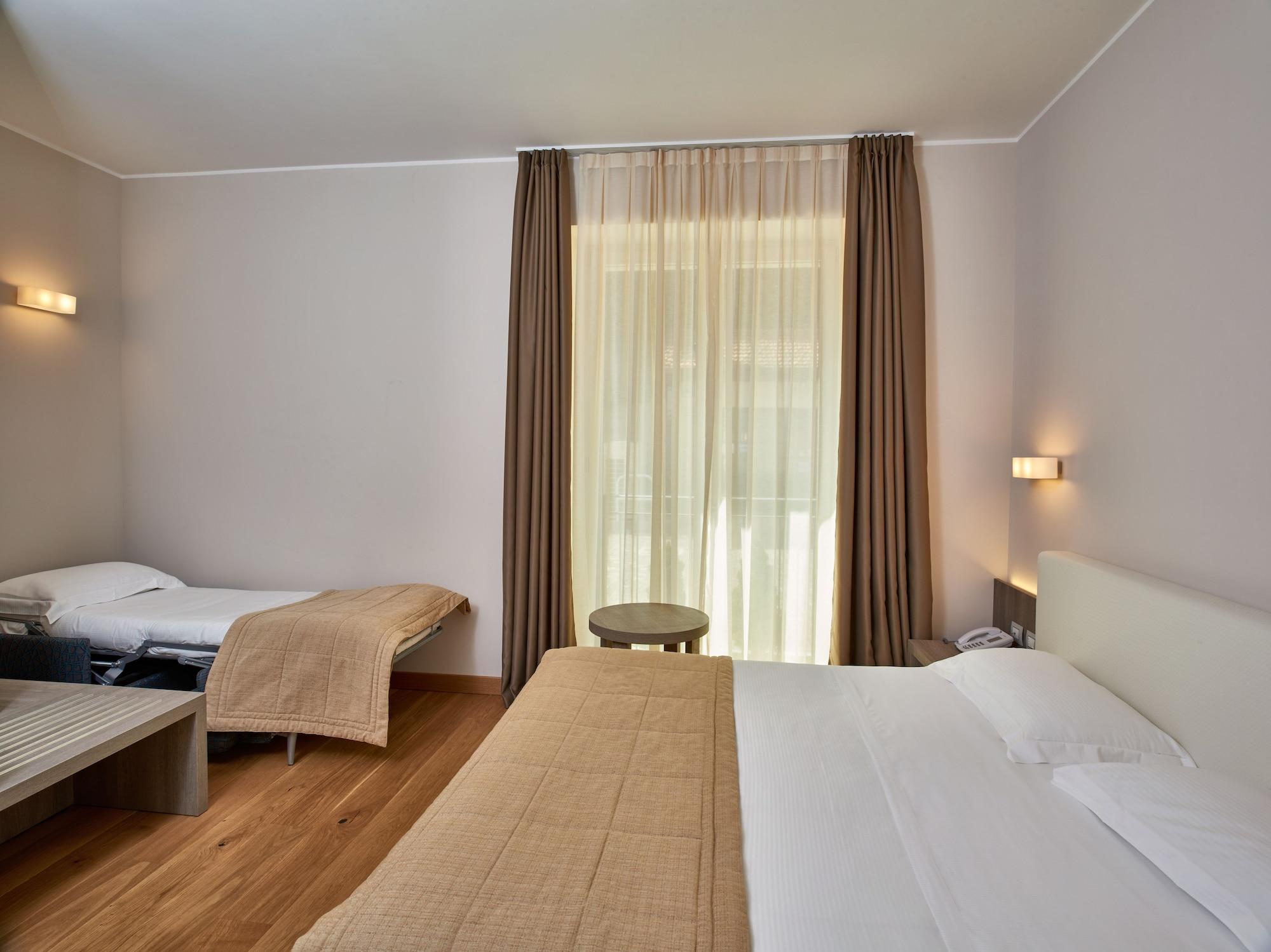 Hotel Centrale Cernobbio Esterno foto