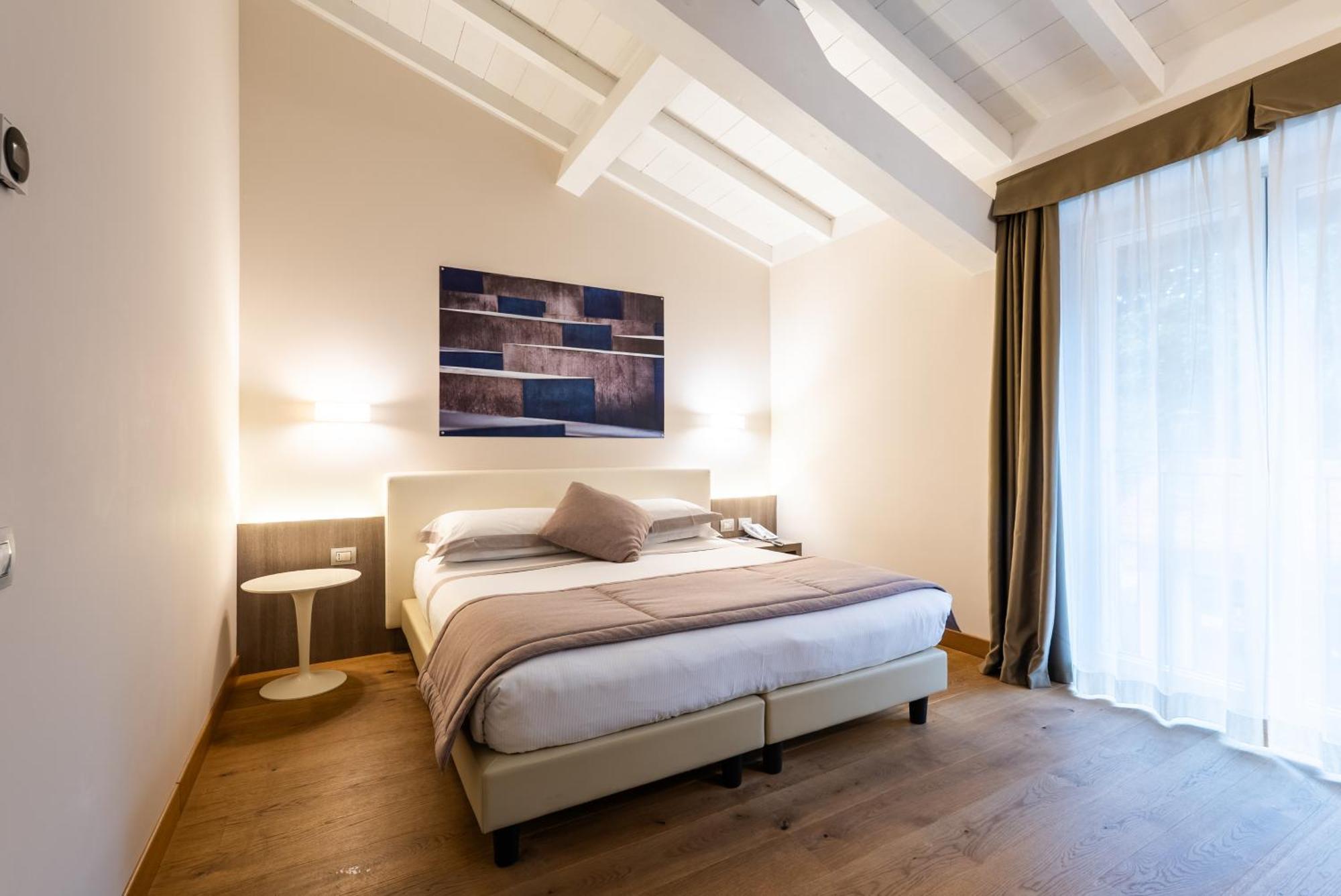 Hotel Centrale Cernobbio Esterno foto