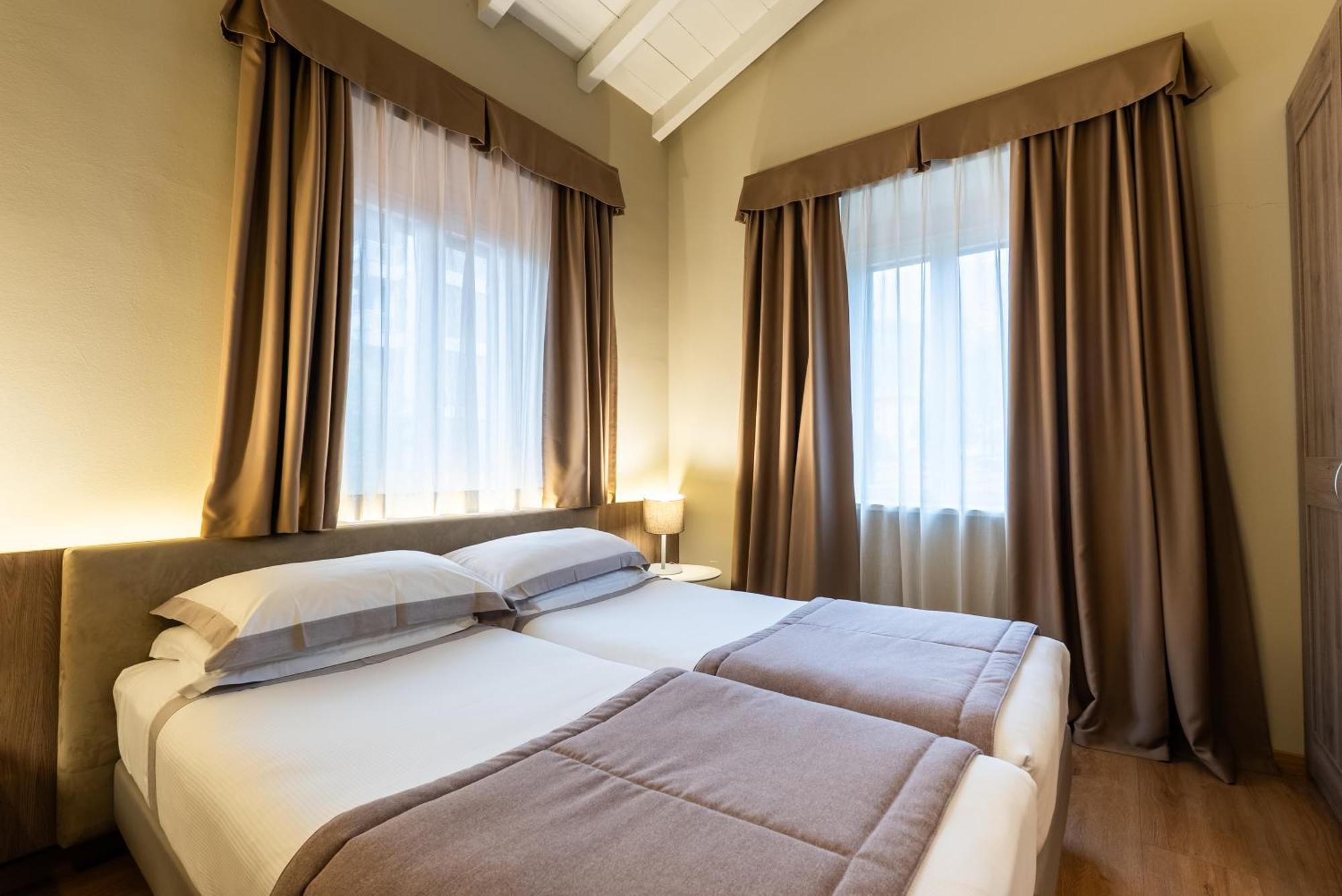 Hotel Centrale Cernobbio Esterno foto